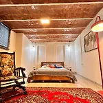 Nevalist Hotel